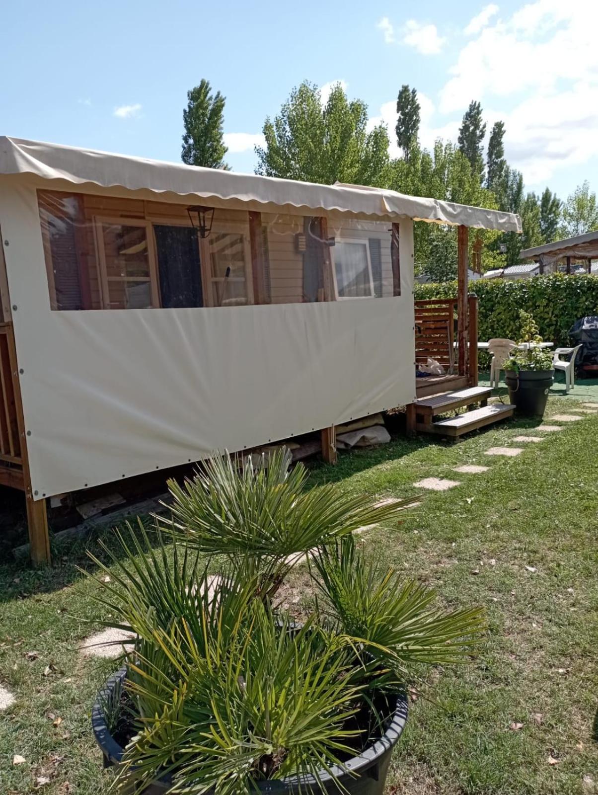 Mobile Home For You Les Rives De Condrieu Exterior photo
