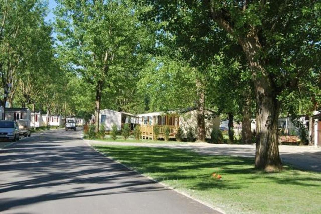 Mobile Home For You Les Rives De Condrieu Exterior photo